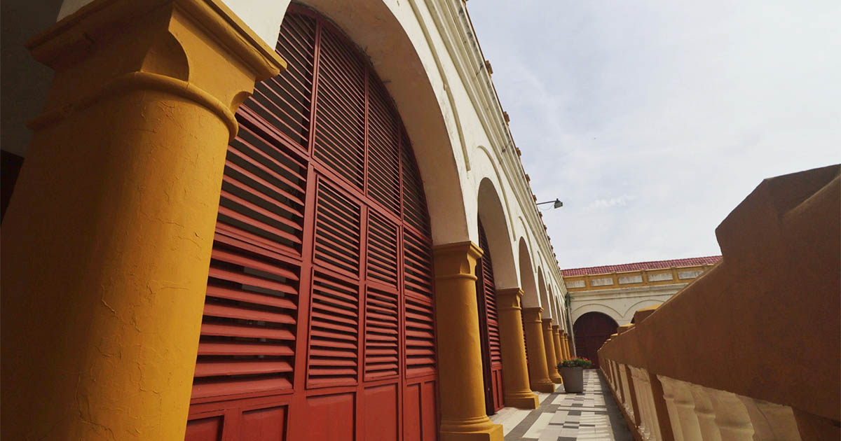 Imagen de Fachada Interior de la Universidad de Cartagena